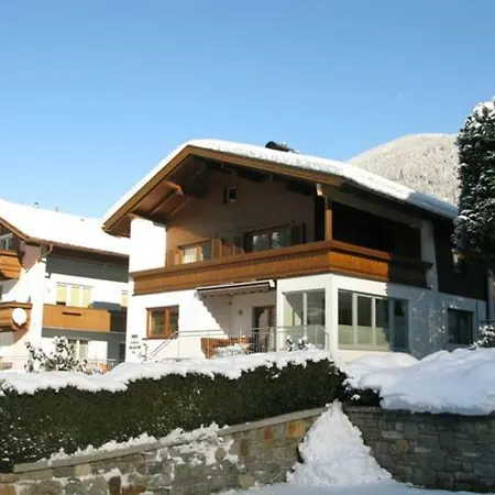 Haus Dejakom מאיירהופן